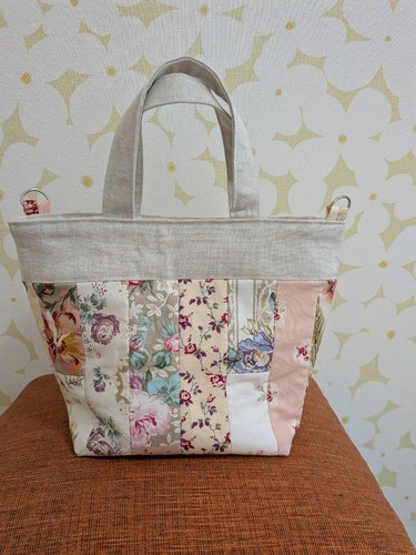 Patchwork quilt floral tote